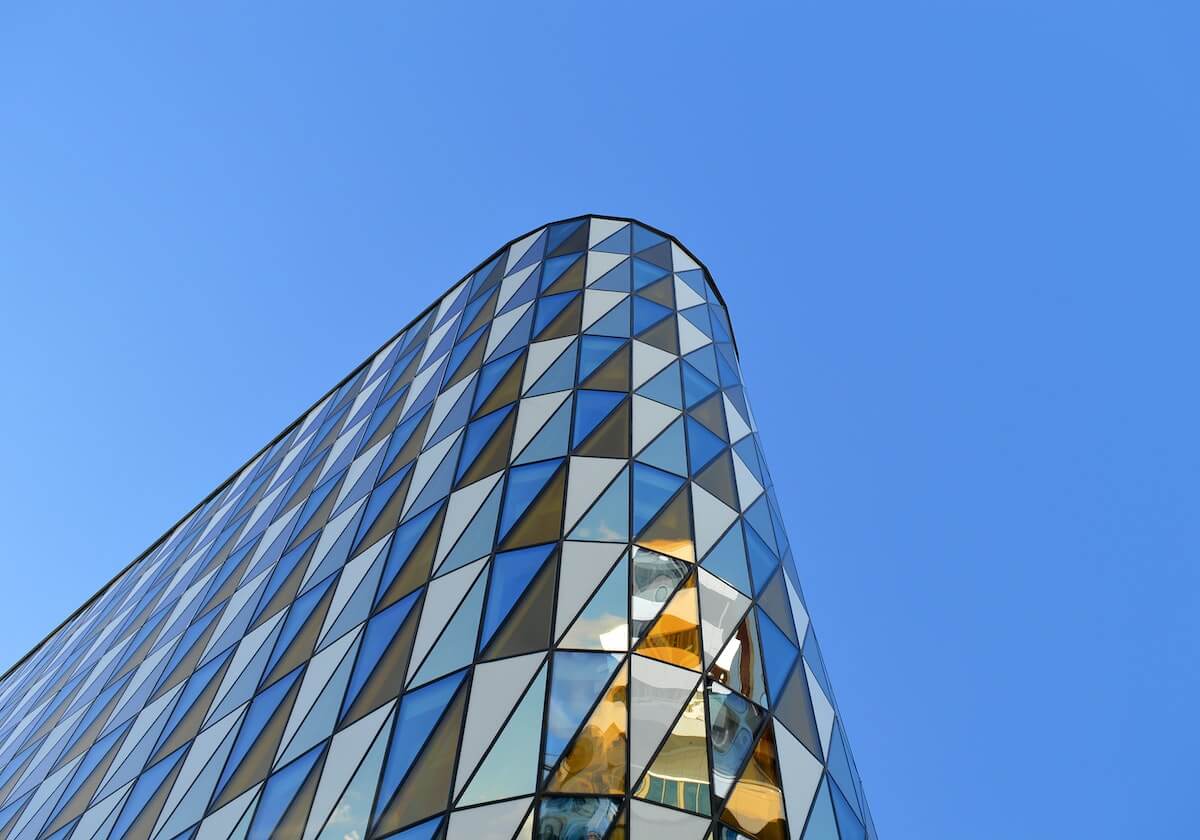 欧冠3-1！挪威小城球队踢疯了！连胜曼城马竞国米，当地仅有4万人